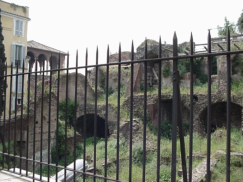 Roman Forum 4.jpg